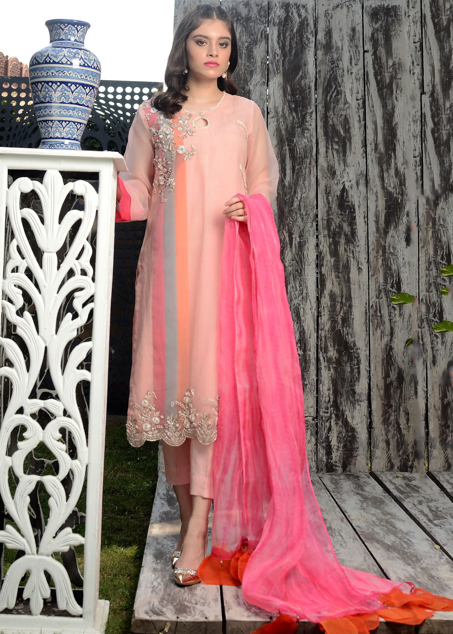 EDGED PINK
