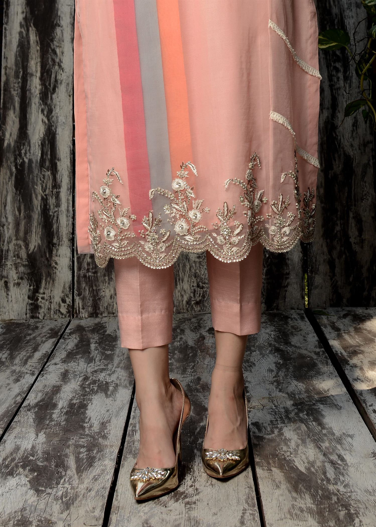 EDGED PINK
