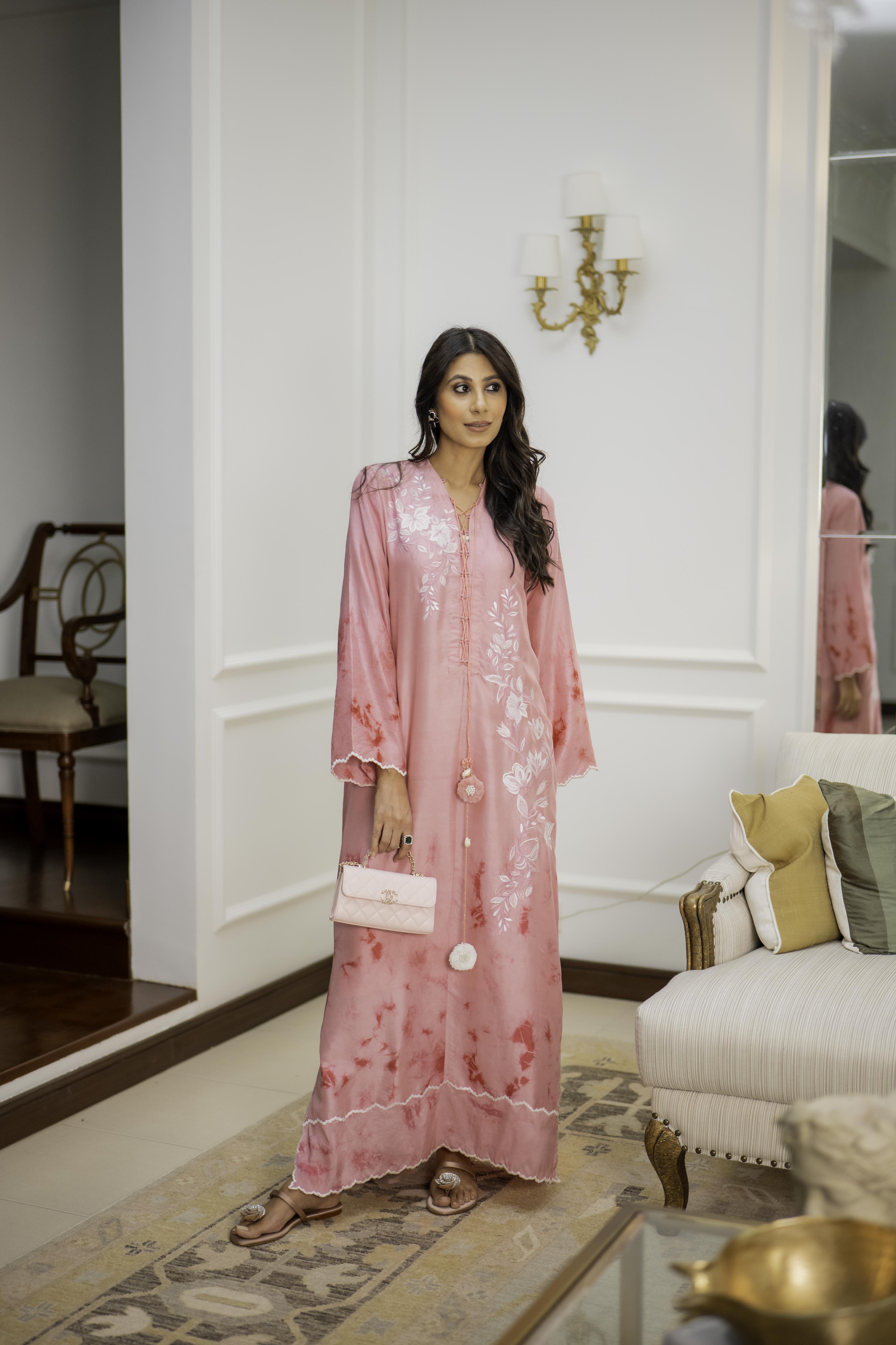 Pink kaftan