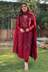 Maroon Soir