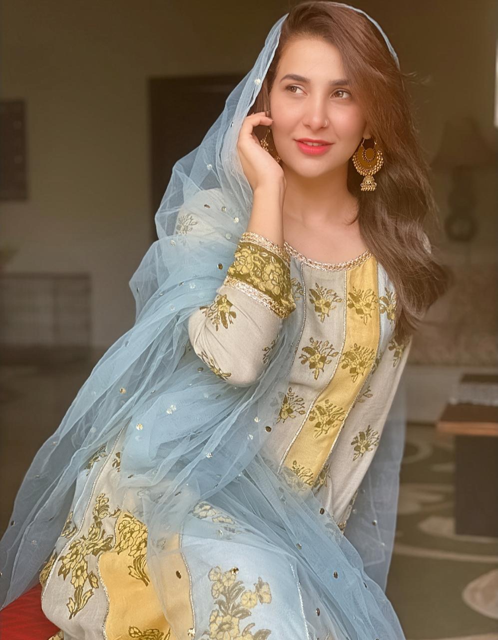 AREEBA HABIB SPOTTED IN ANARKALI TIMES
