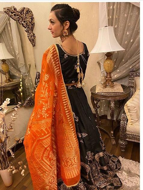 BLACK LEHNGA CHOLI