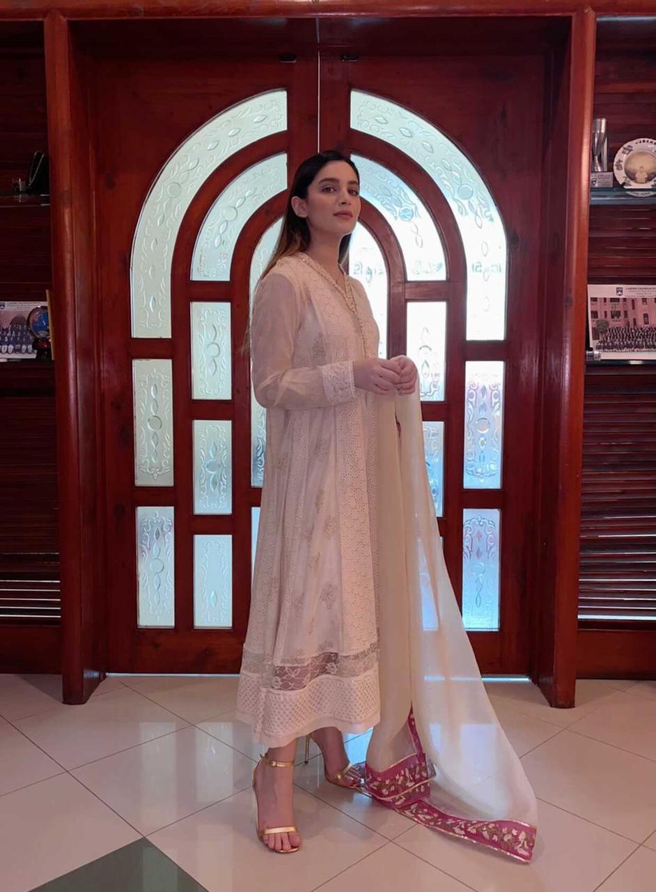 AREESHA KAMRAN SPOTTED IN LOOM PEARL PISHWAS