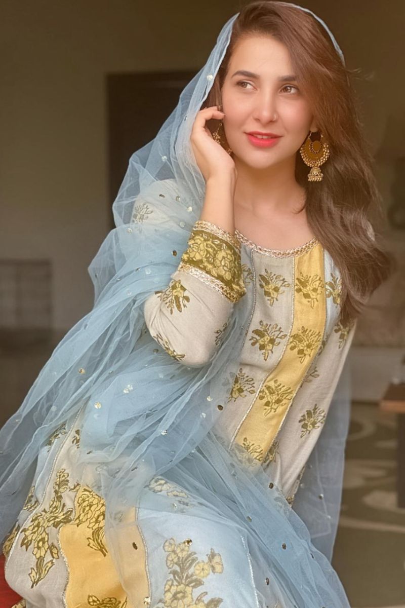 Areeba Habib Spotted In Anarkali Times
