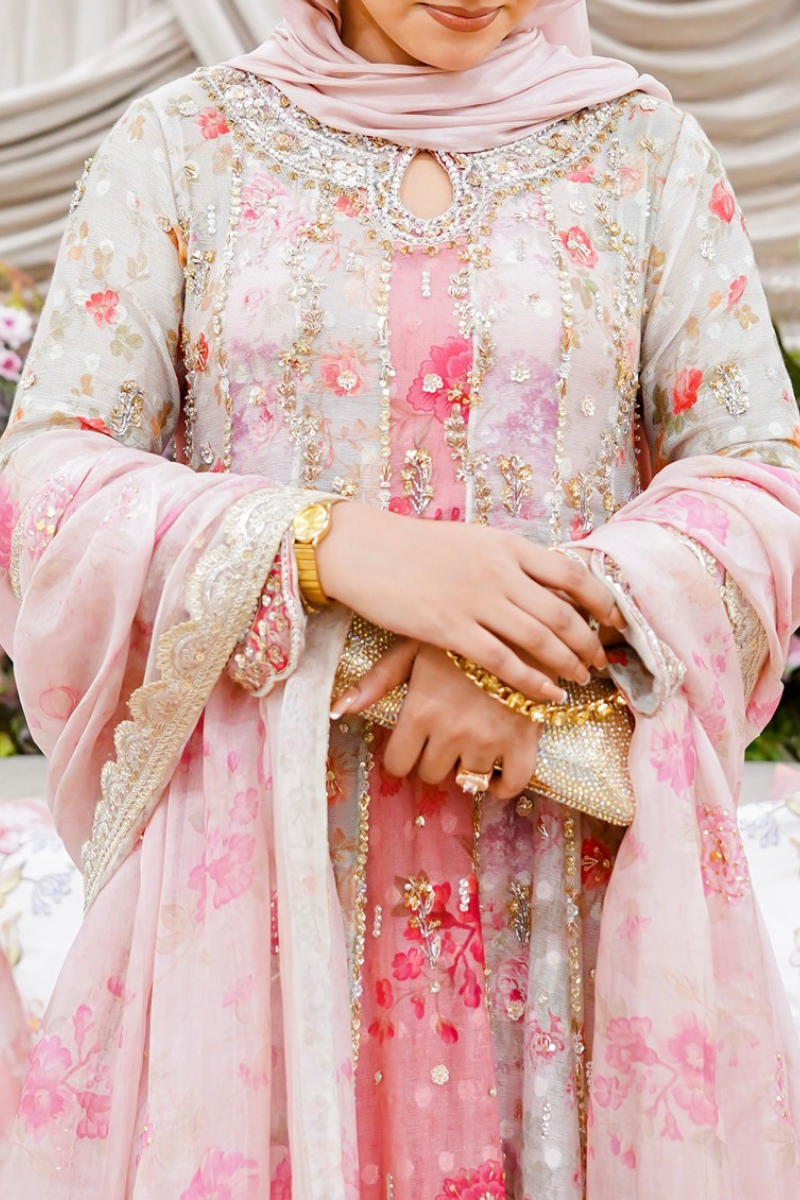 Floral Era Pishwas