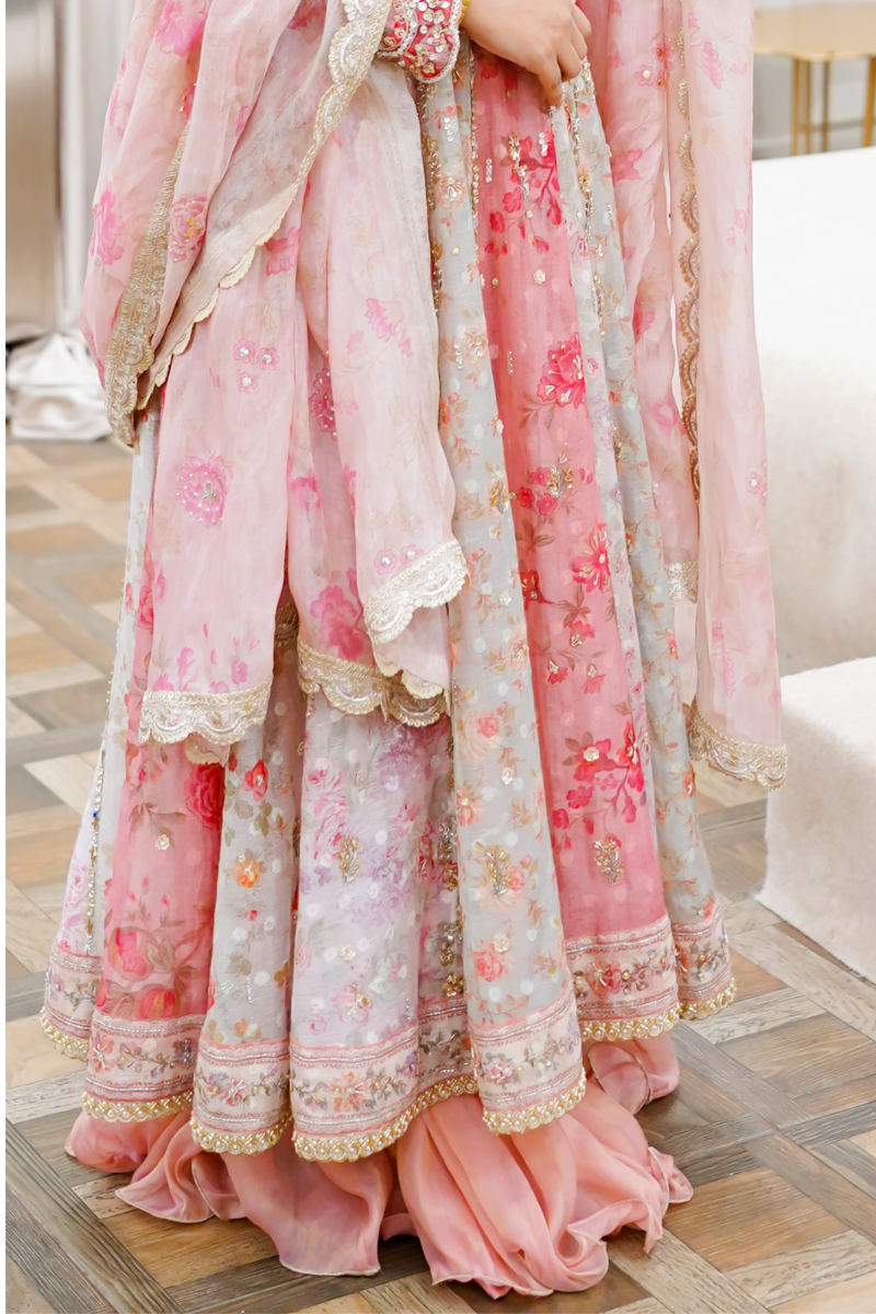 Floral Era Pishwas