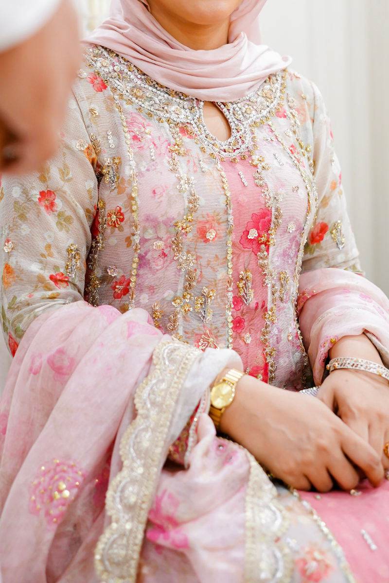 Floral Era Pishwas