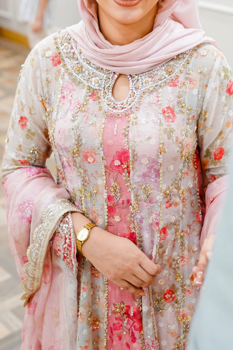 Floral Era Pishwas