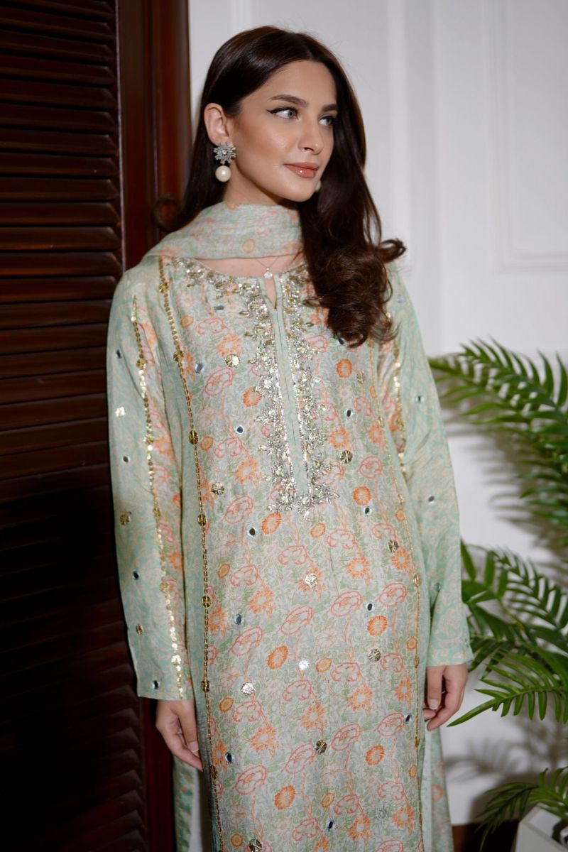 Gota Floral Printed Fit