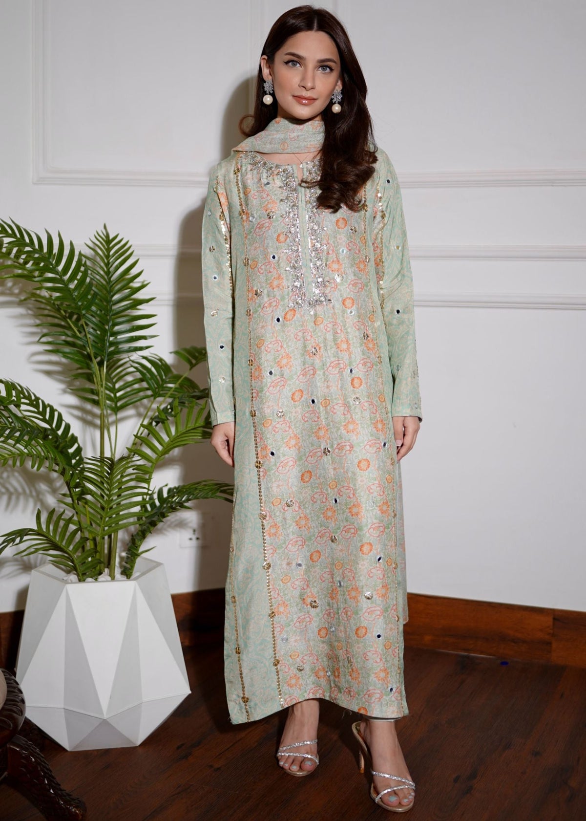 Gota Floral Printed Fit