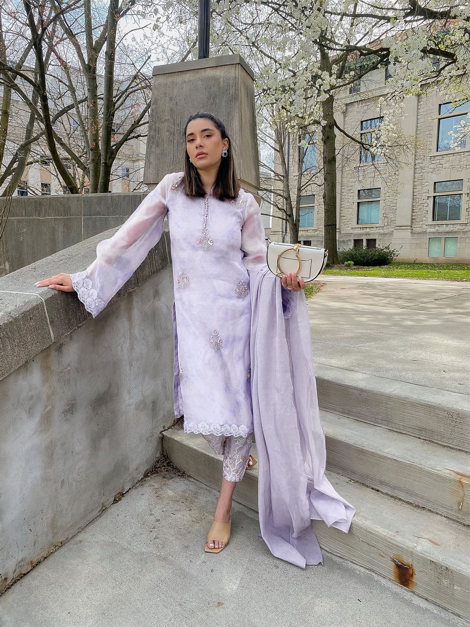 BUSHRA MEHRUNISA SPOTTED IN LILAC TIE AND DYE