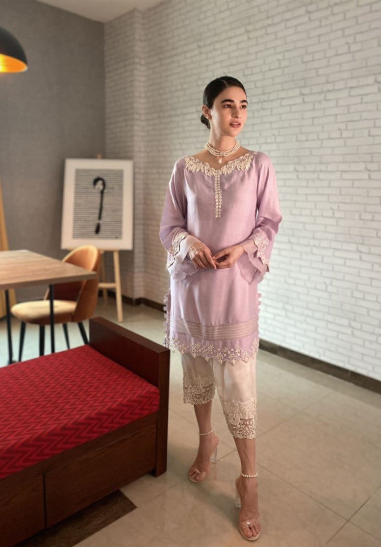 Saheefa Jabbar Khatak Spotted In Lavender Sheesha